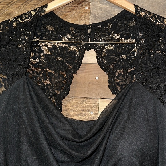 Xscape Black Lace Formal Gown 14 W - Picture 3 of 5